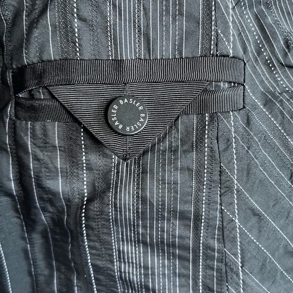 BASLER Zip-up Top - Picture 6 of 12